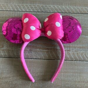 VGUC previously owned Disney parks ears headband